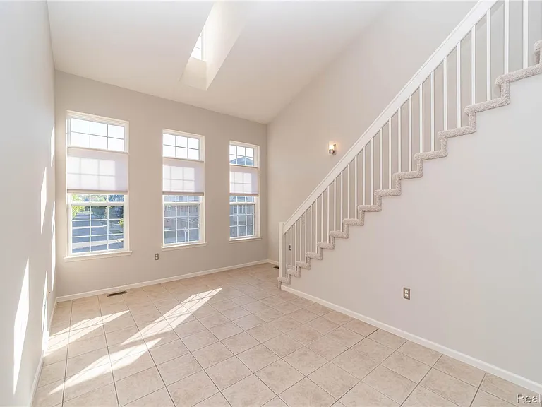 5143 Parsley Dr — Photo 5