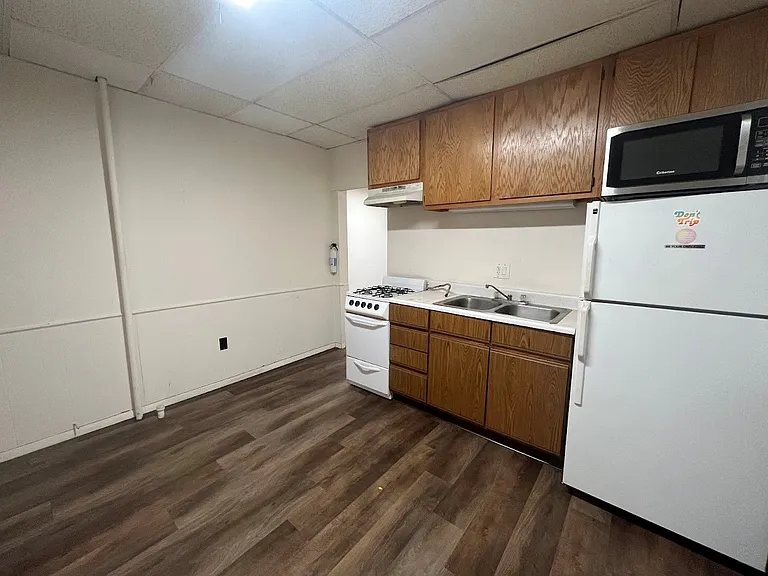 105.5 State St #2 — Photo 2