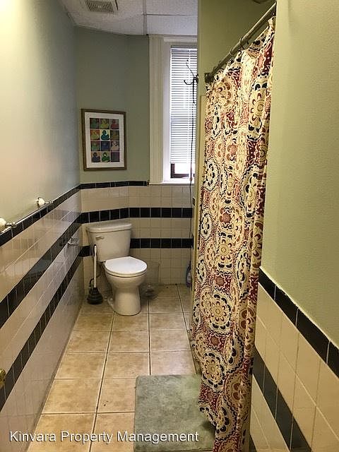 2nd image of 308 Washington St APT 05