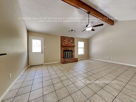 3rd image of 2512 Bayberry Ln