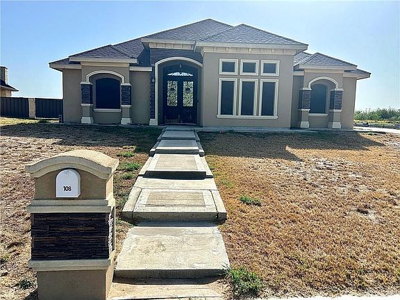 2nd image of 108 Pueblo Dr