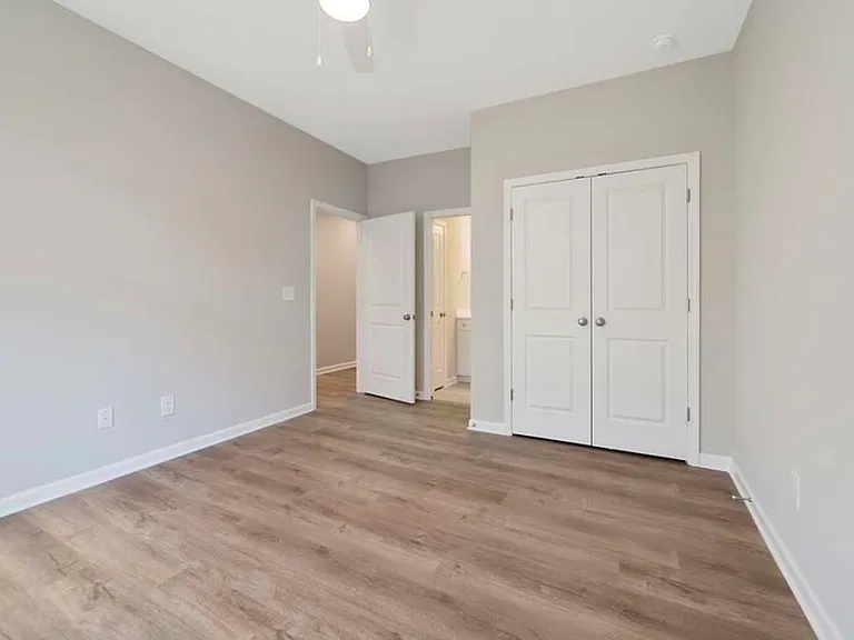 1712 Ballard Dr — Photo 6