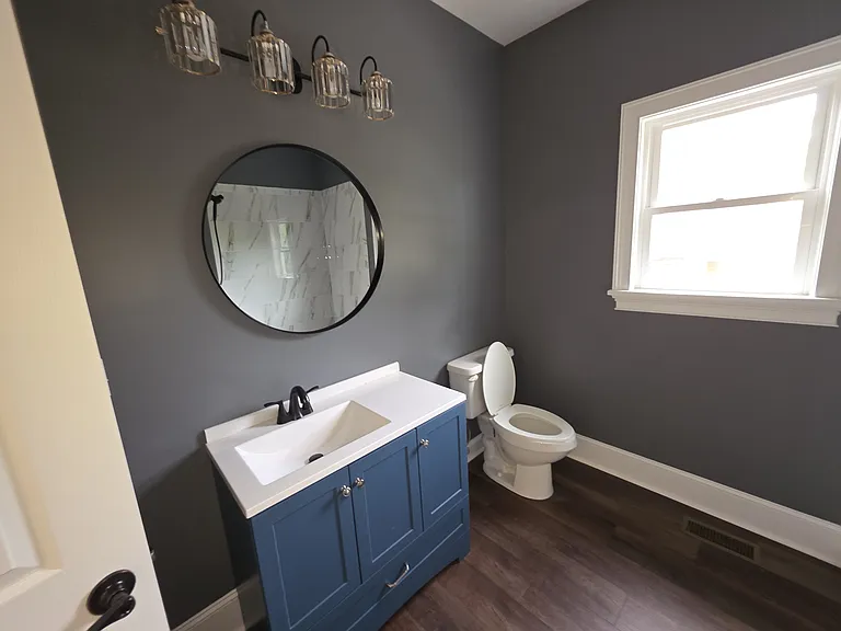 1703 Polk St — Photo 4