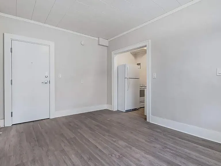 2079 Hamilton St #11 — Photo 8