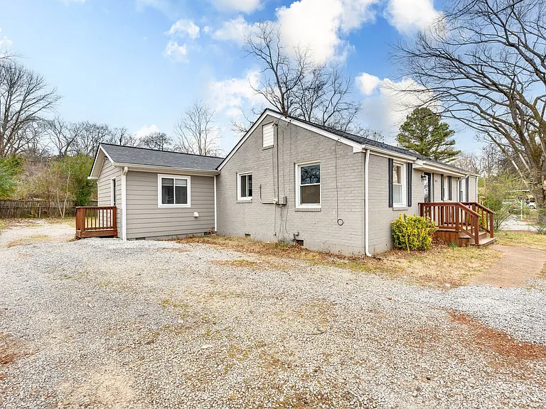 5023 Packard Dr — Photo 35