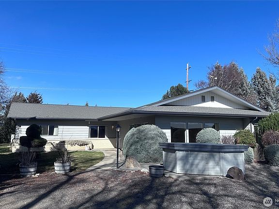 2nd image of 1540 Fairview Road