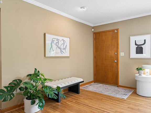 2nd image of 4511 SE Howe St
