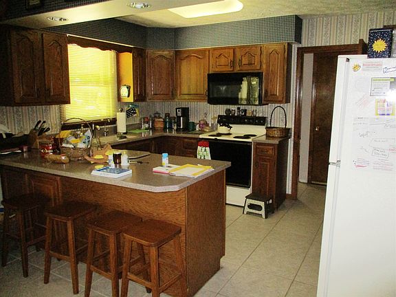 2nd image of 1091 S County Road 350 W