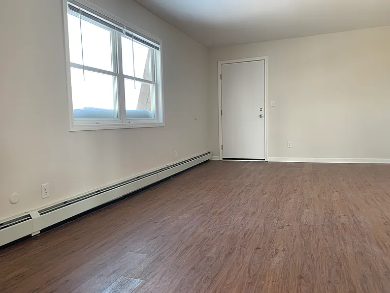 471 S West St #1 — Photo 7