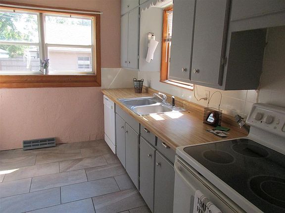 4th image of 1506 W 1st St