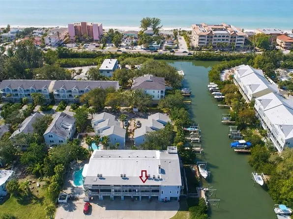 512 2nd St APT 5, Indian Rocks Beach, FL 33785