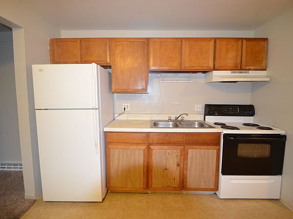 3rd image of 10800-10810 E 4th Way #10806