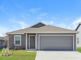 2756 Center Creek Ln, Fort Worth, TX 76108
