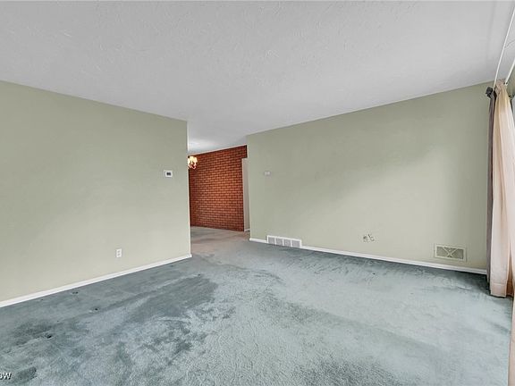 5th image of 18915 Fairville Ave