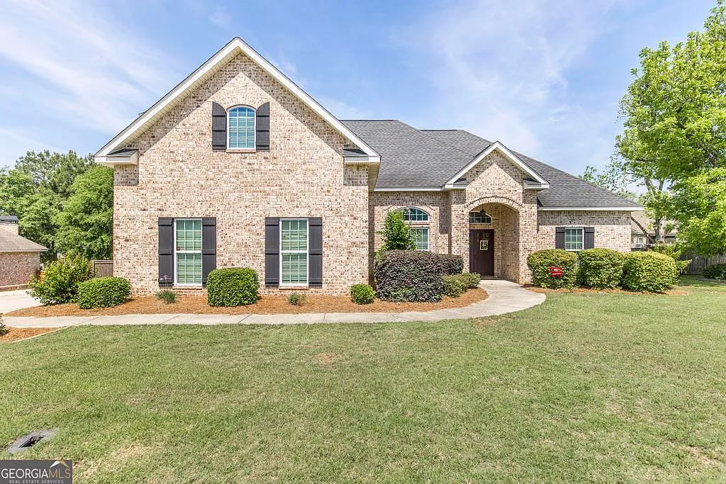 105 Prince Plaza Dr photo 1