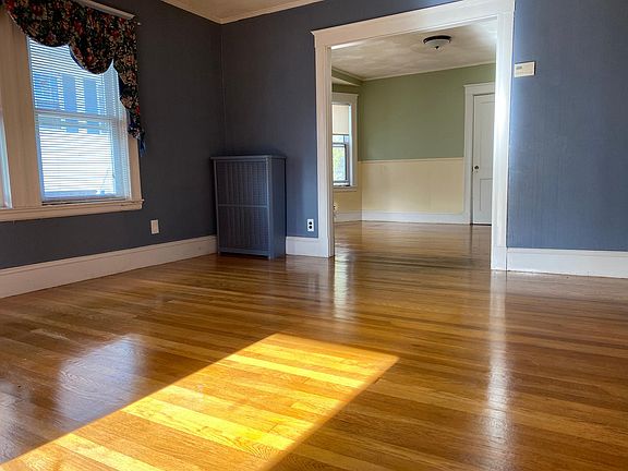 5th image of 32 Atherton St