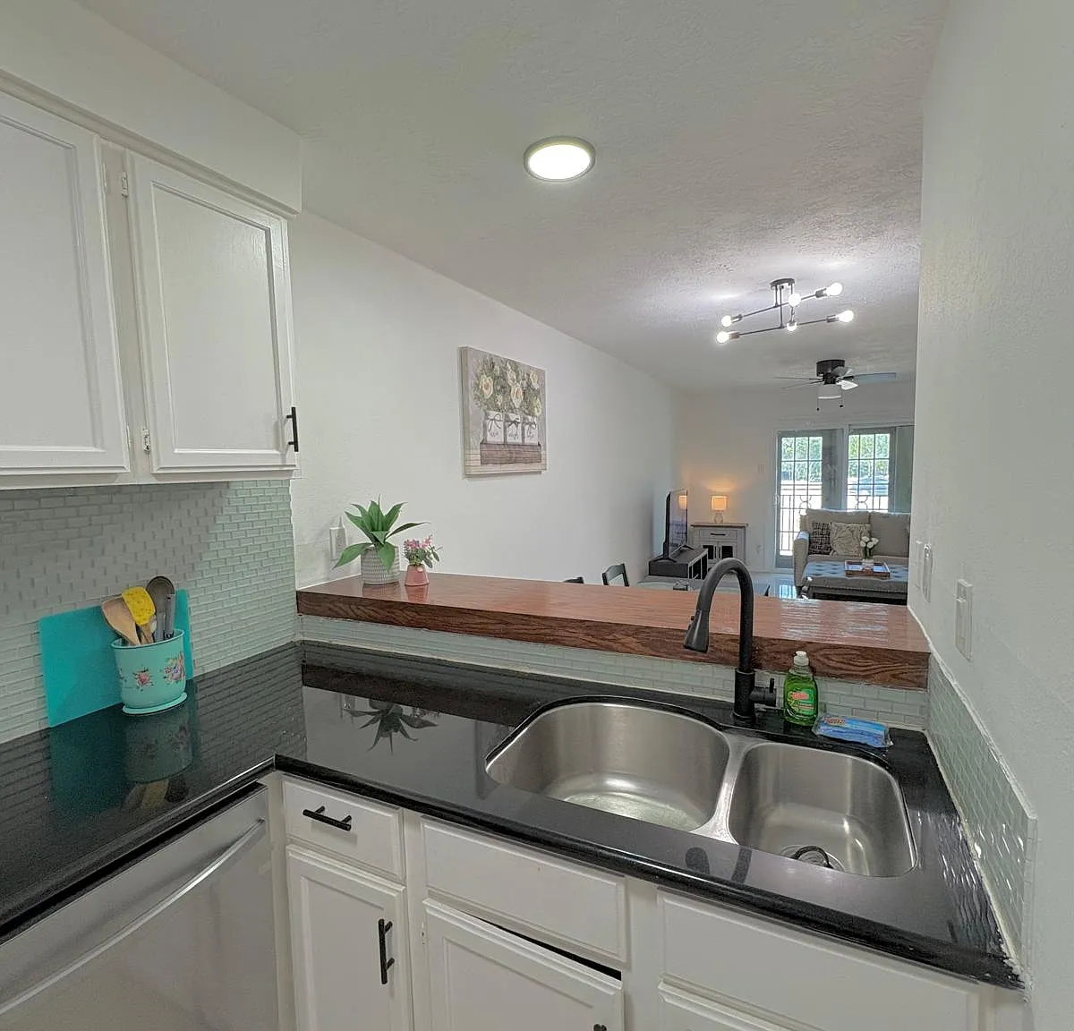 3131 Sw Fwy — Photo 4