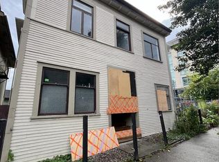 242 Princess Ave, Vancouver, BC V6A3C5