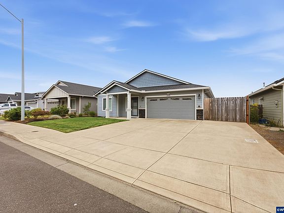 2nd image of 2755 Mia Ct SE