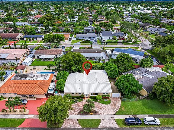 2nd image of 11180 SW 58th Ter