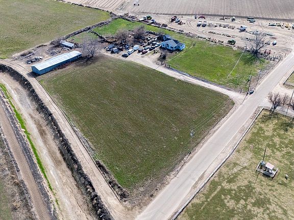 2nd image of 20286 Travis Rd
