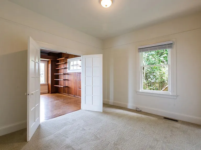 29 Glen Dr — Photo 9