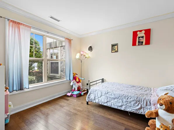 1625 Paterson Plank Road image 9 of 12