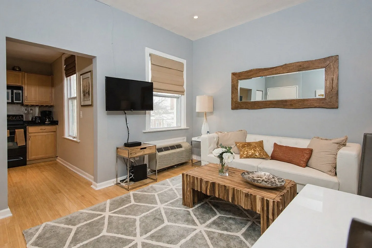 1 bed, 1.0 bath, 5381 sqft, $3,541 — Photo 1