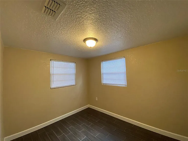37147 Marlu Ln — Photo 4