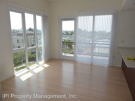 3rd image of 845 Fort Stockton Dr Unit 416