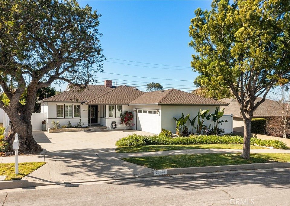 1st image of 26621 Basswood Ave