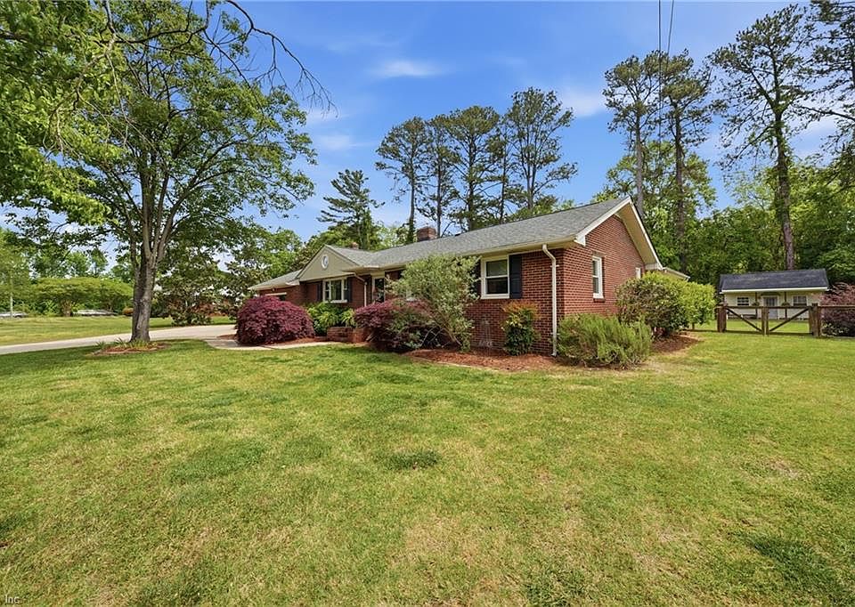 1st image of 103 Ashley Rd