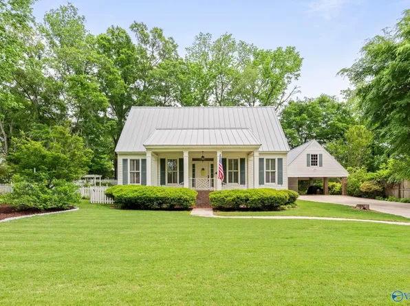111 Tanglewood Dr, Moulton, AL 35650