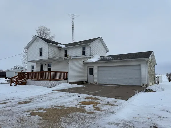 18341 Pleasant Hill Rd, Chadwick, IL 61014