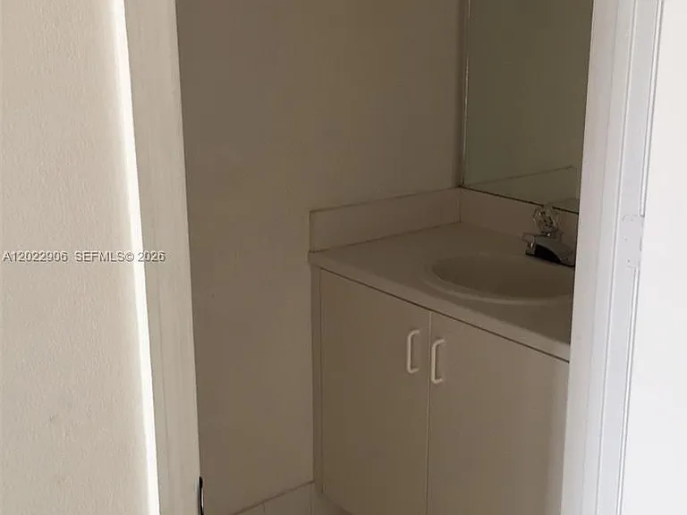 1804 Salerno Cir #1804 — Photo 11