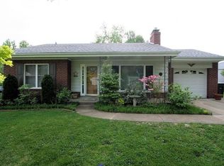 1160 Pembroke Dr, Saint Louis, MO
