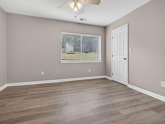 5th image of 3575 Oakvale Rd APT 102