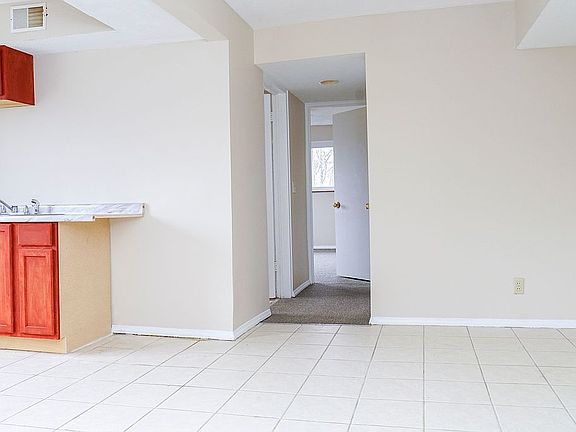 3rd image of 783 N Fred Shuttlesworth Cir APT 3