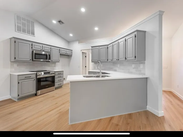 10 Charing Ln — Photo 10
