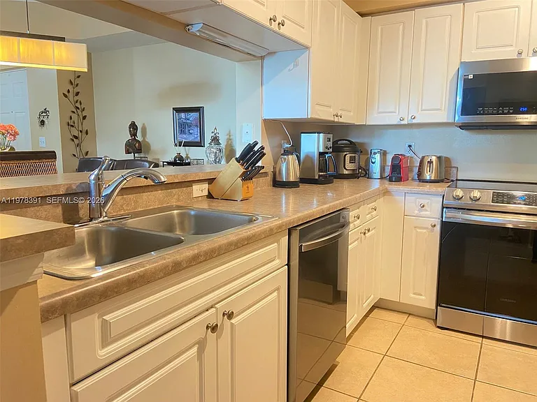 17150 N Bay Rd #2406 — Photo 7