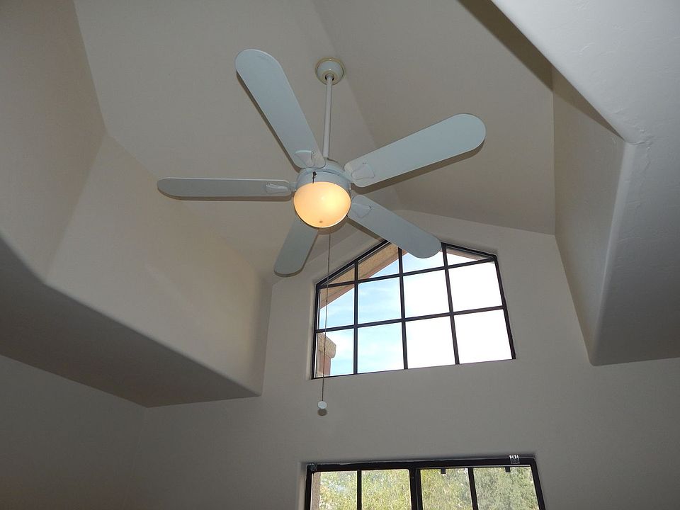 1st image of 63 E Horizon Cir
