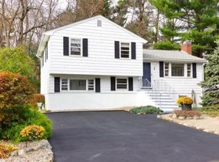 2 Chadwick Rd, Burlington, MA 01803