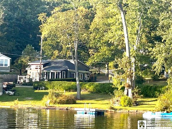 4th image of 8118 Bear Lake Rd