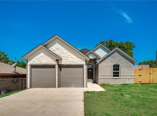 7508 Sequoia Ct, Lake Worth, TX 76135