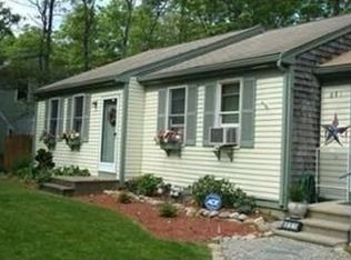 851 Cotuit Rd, Mashpee, MA 02649