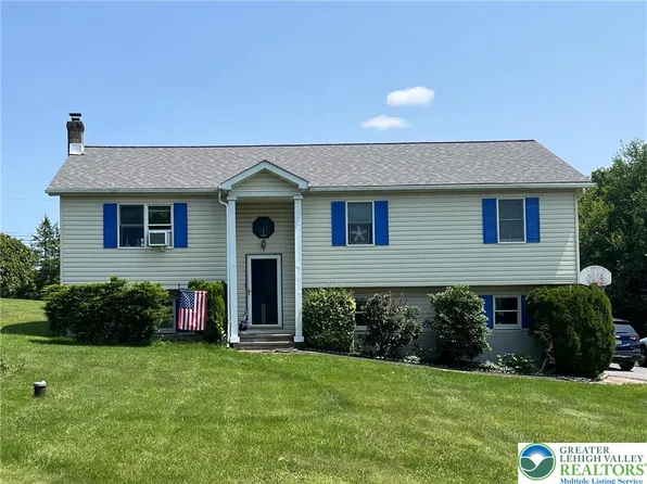 122 Corinne Ct, Effort, PA 18330