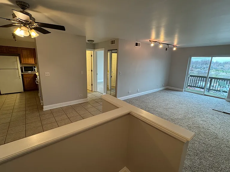 8232 Niles Center Rd #316 — Photo 3