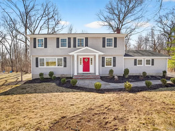 9 Mohawk Lane, Yorktown Heights, NY 10598