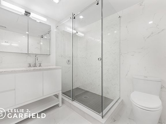 5th image of 340 E 19th St #1