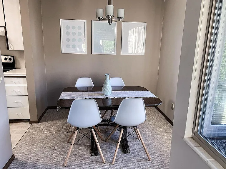 2362 Franklin Ave E #202 — Photo 9